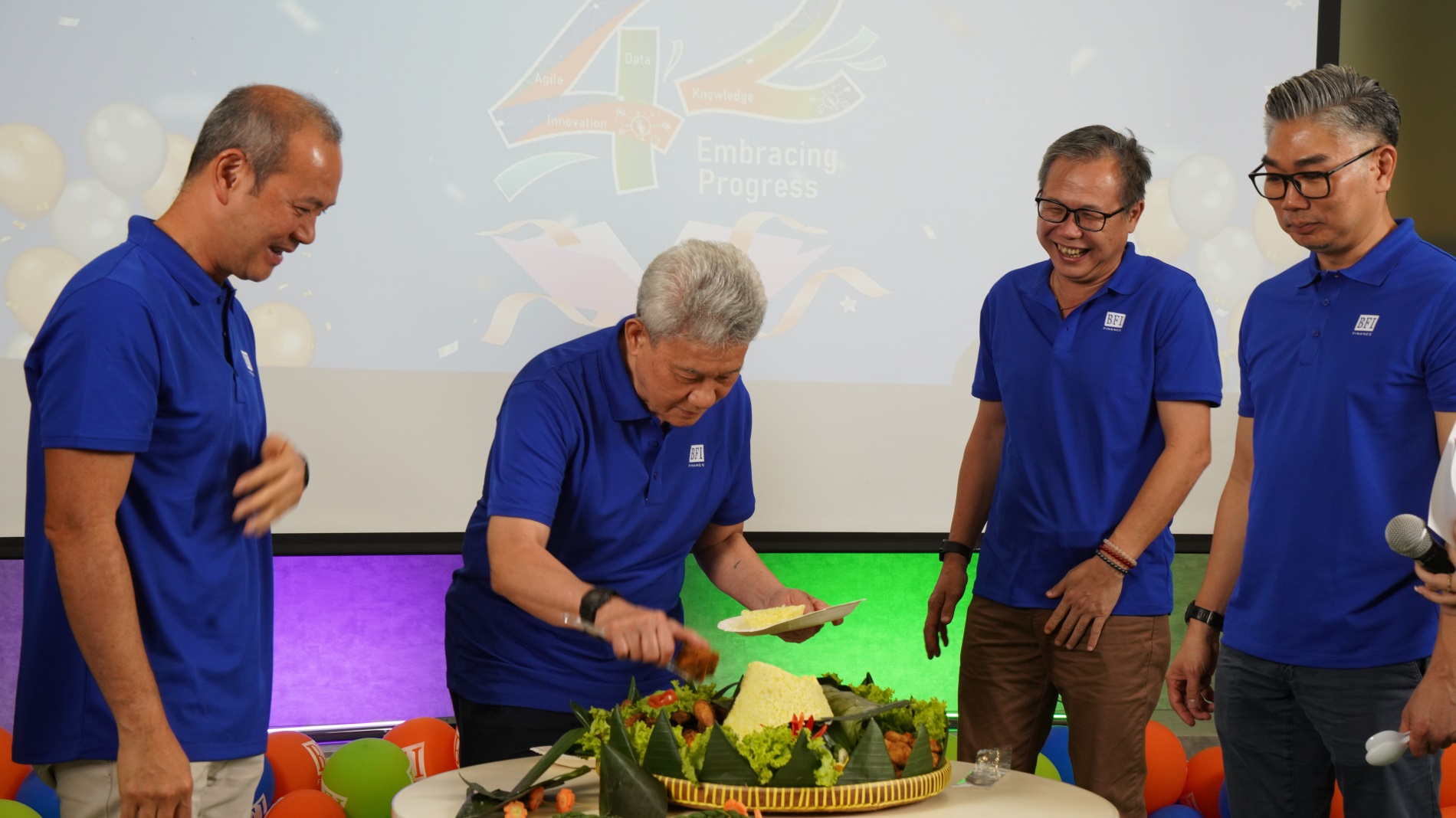 BFI Finance 42 Tahun Siap Terus Maju & Tumbuh Berkelanjutan