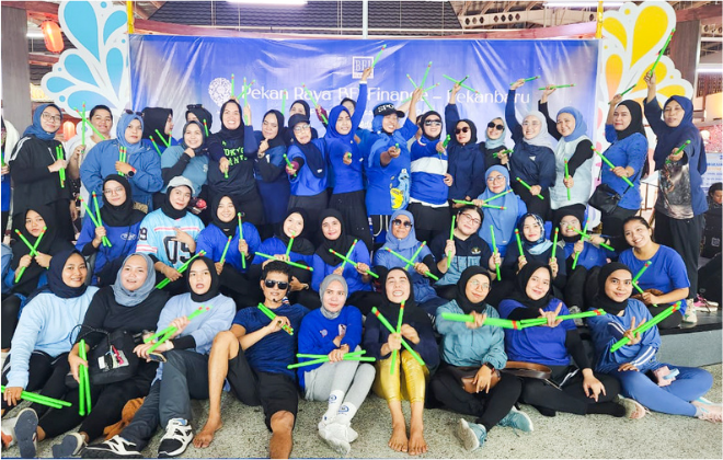 Suka ria ber-pound fit bersama