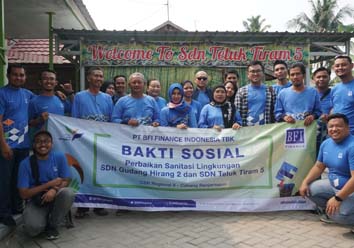 Ajak Masyarakat Hidup Sehat, BFI Finance Bangun Sarana Sanitasi